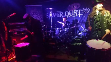 161110silverdustmonroesgalway2